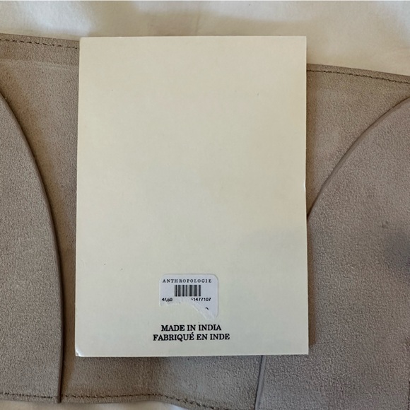 NWT Anthropologie Passport Cover - Picture 4 of 5